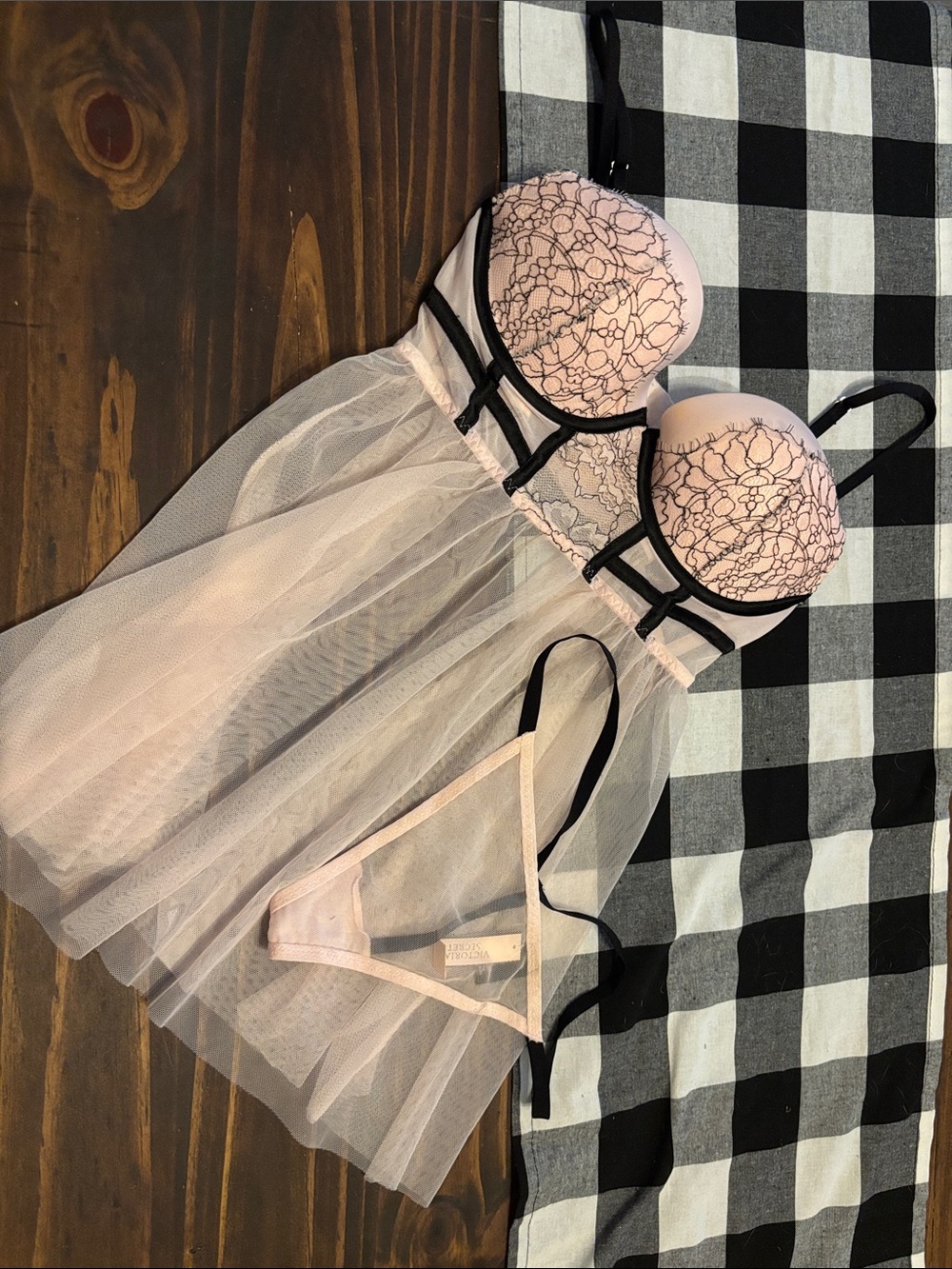 Victoria’s Secret pink tulle nightie new with tags 34C